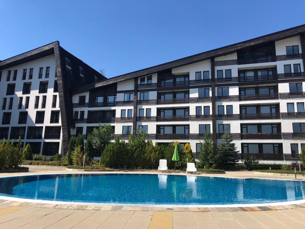 拉兹洛格Apartman Maxim Lux公寓式酒店 外观 照片